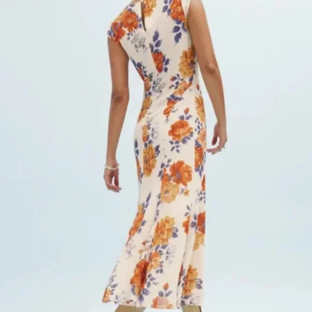 Reformation Baden Dress in Hari - Picture 5 of 12